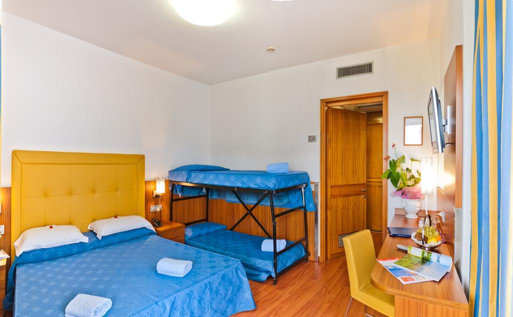 Hotel Ariston Bibione Room photo